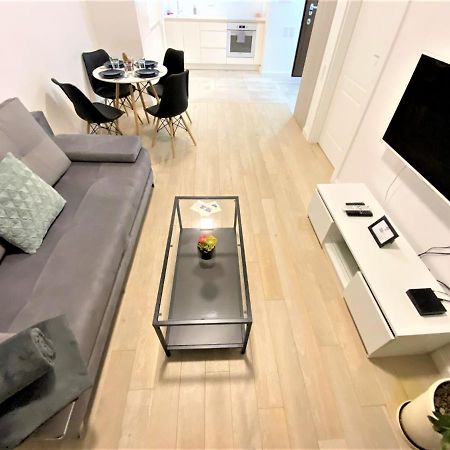 Exclusive 2Br! Apartment In Center +Netflix +Gym วอร์ซอ ภายนอก รูปภาพ