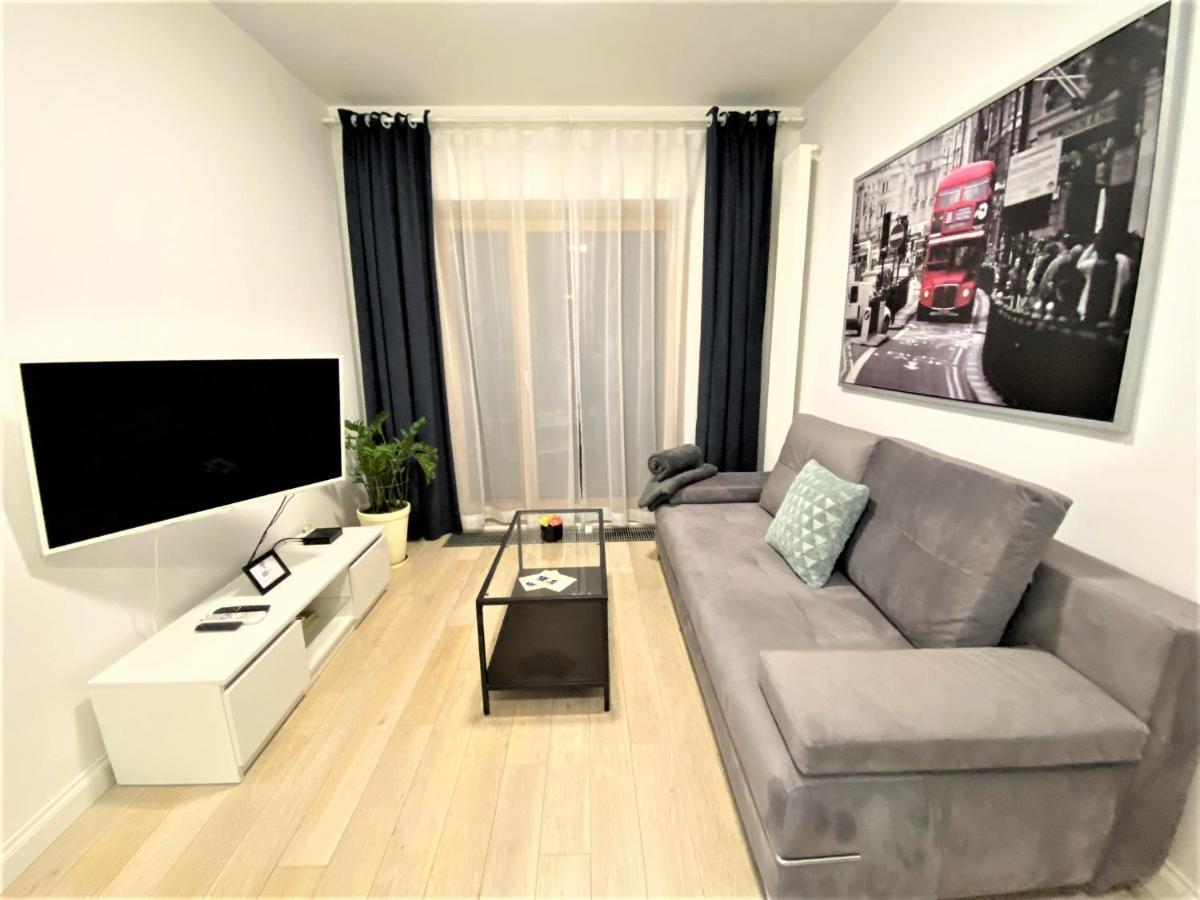 Exclusive 2Br! Apartment In Center +Netflix +Gym วอร์ซอ ภายนอก รูปภาพ