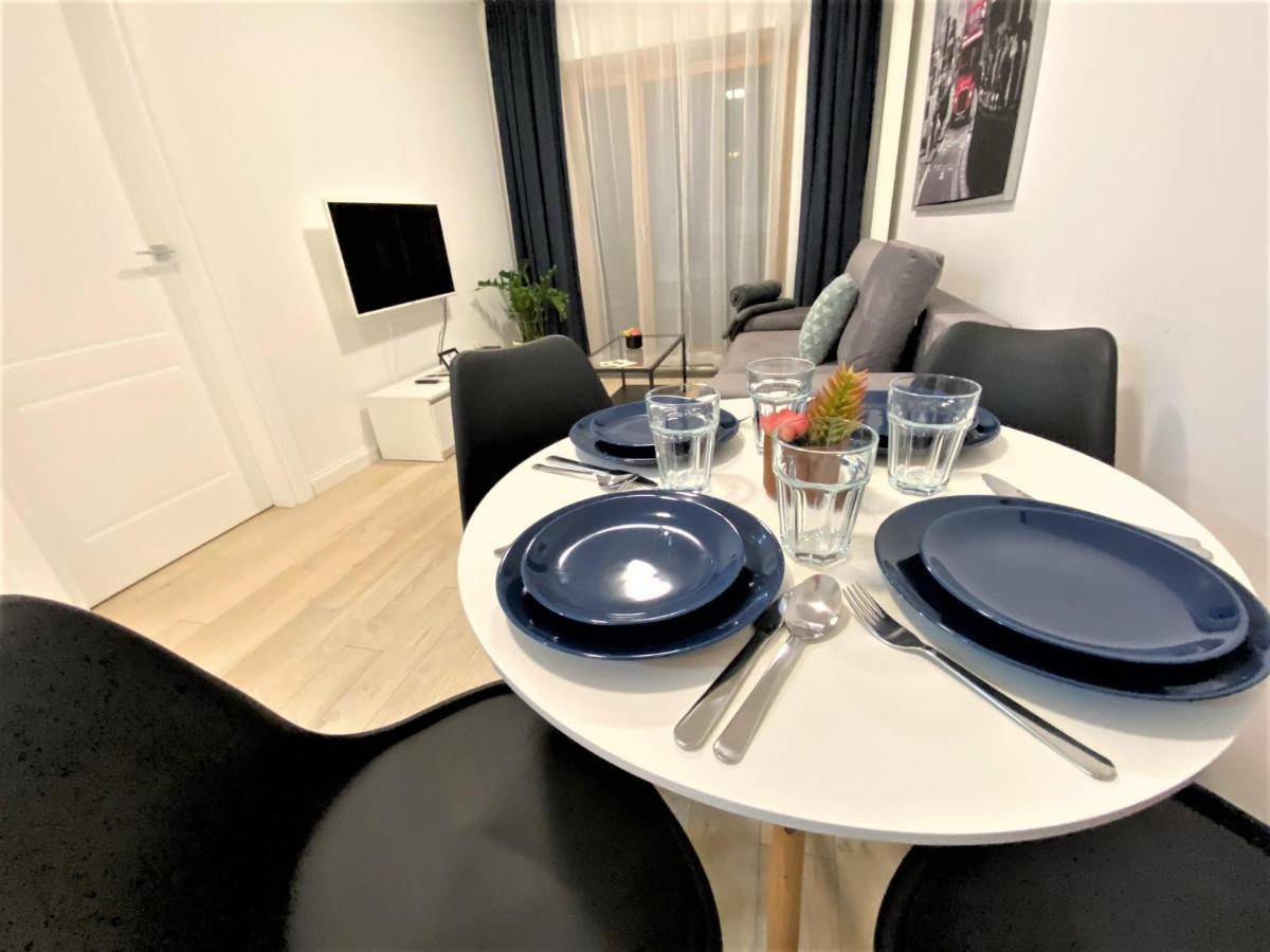 Exclusive 2Br! Apartment In Center +Netflix +Gym วอร์ซอ ภายนอก รูปภาพ
