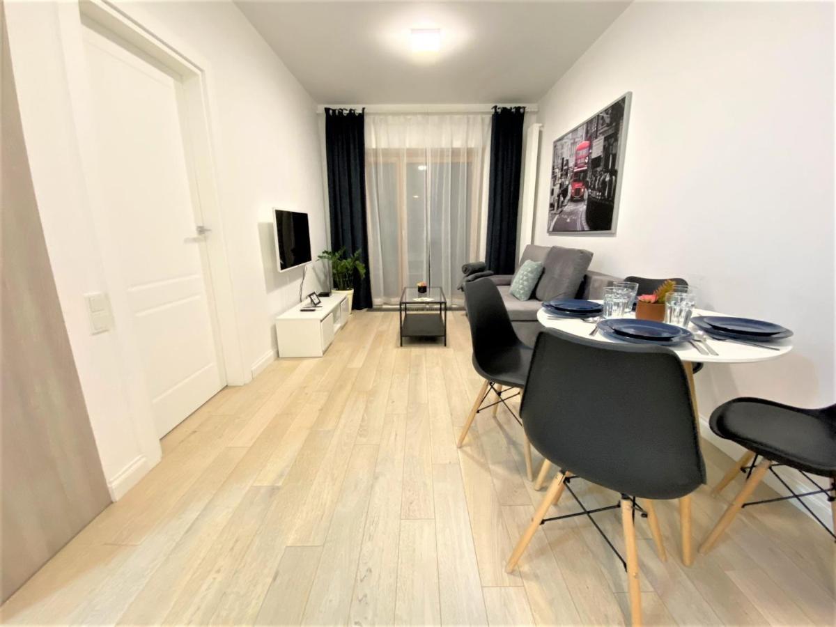 Exclusive 2Br! Apartment In Center +Netflix +Gym วอร์ซอ ภายนอก รูปภาพ