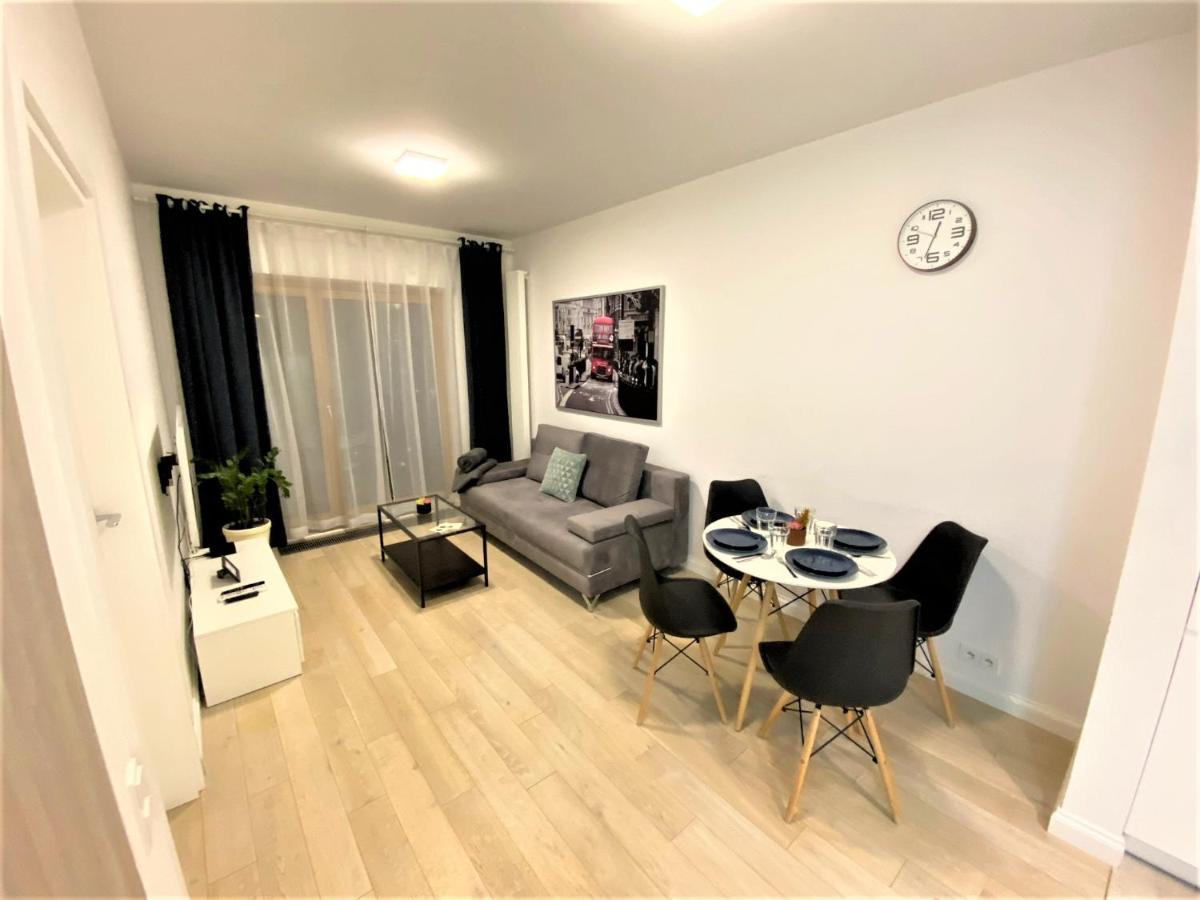 Exclusive 2Br! Apartment In Center +Netflix +Gym วอร์ซอ ภายนอก รูปภาพ